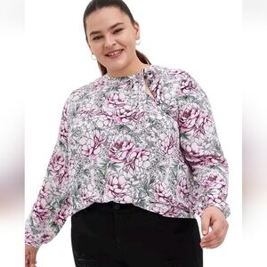 Torrid Pullover White Floral Print Bow Tie Long Sleeve Shirt Blouse Plus Top 2x